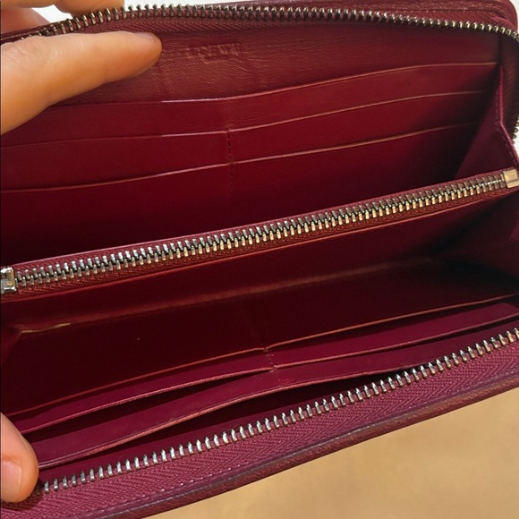 Loewe Fuchsia Leather Long Wallet - Picture 4 of 12
